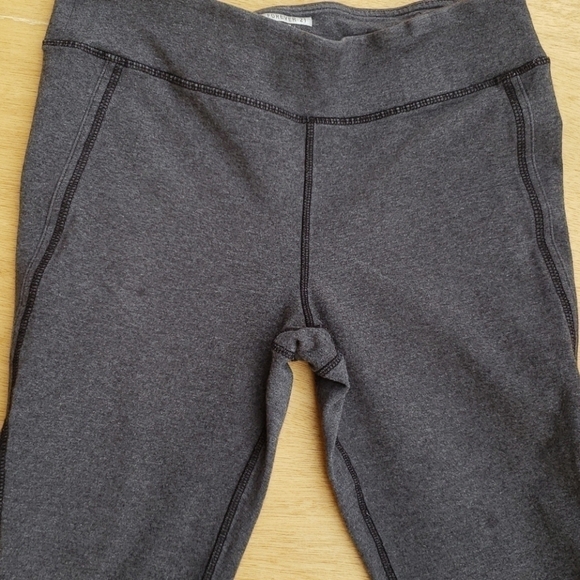 FOREVER 21 Capris Workout Leggings - Picture 3 of 8